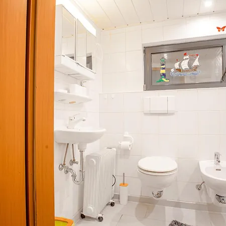 Moderne In Talheim Mit Viel Platz, Grossem, Hellem Balkon Und Direkter Anbindung Zur A81