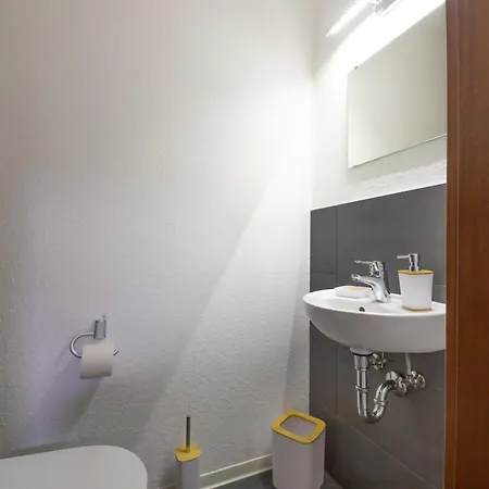 Moderne In Talheim Mit Viel Platz, Grossem, Hellem Balkon Und Direkter Anbindung Zur A81 Апартаменты