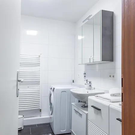 Moderne In Talheim Mit Viel Platz, Grossem, Hellem Balkon Und Direkter Anbindung Zur A81 Апартаменты *