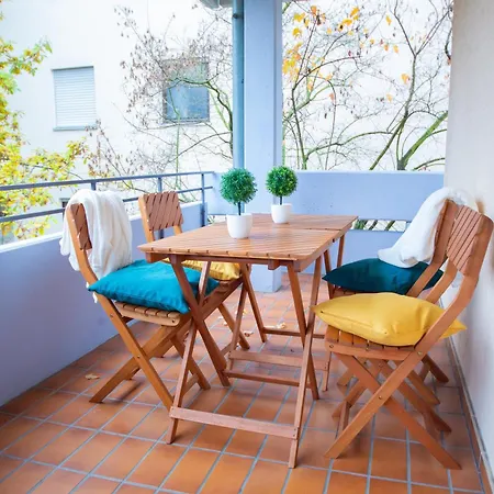 Moderne In Talheim Mit Viel Platz, Grossem, Hellem Balkon Und Direkter Anbindung Zur A81 Апартаменты